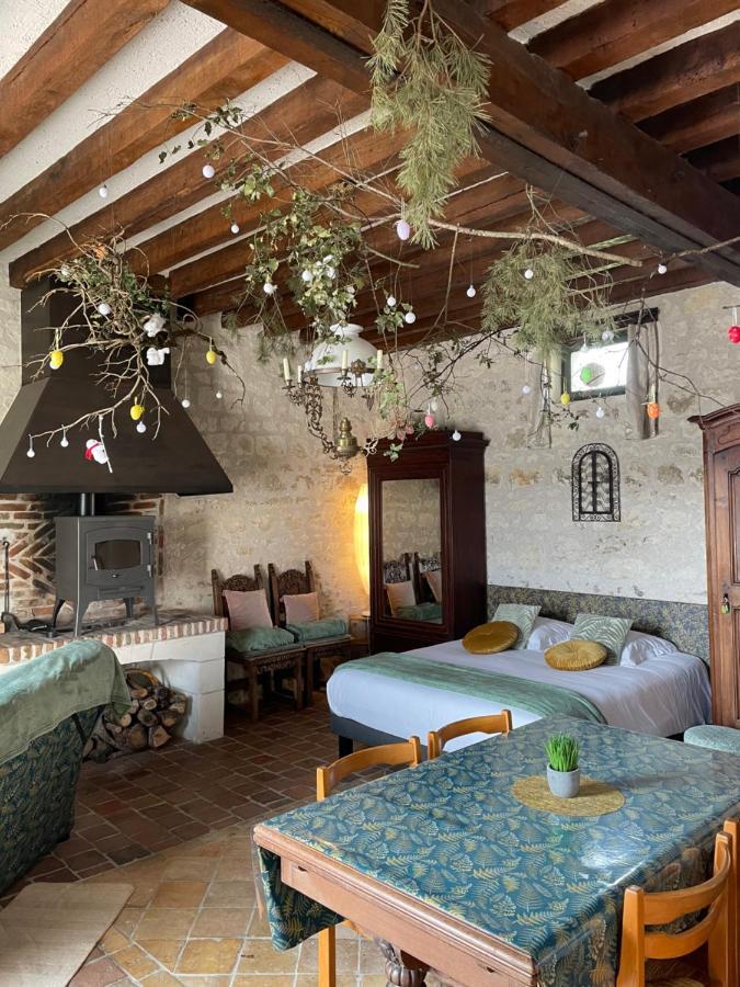 Le Relais, La Dormance, Le Bois Dormant Hotell Châteauvieux Eksteriør bilde