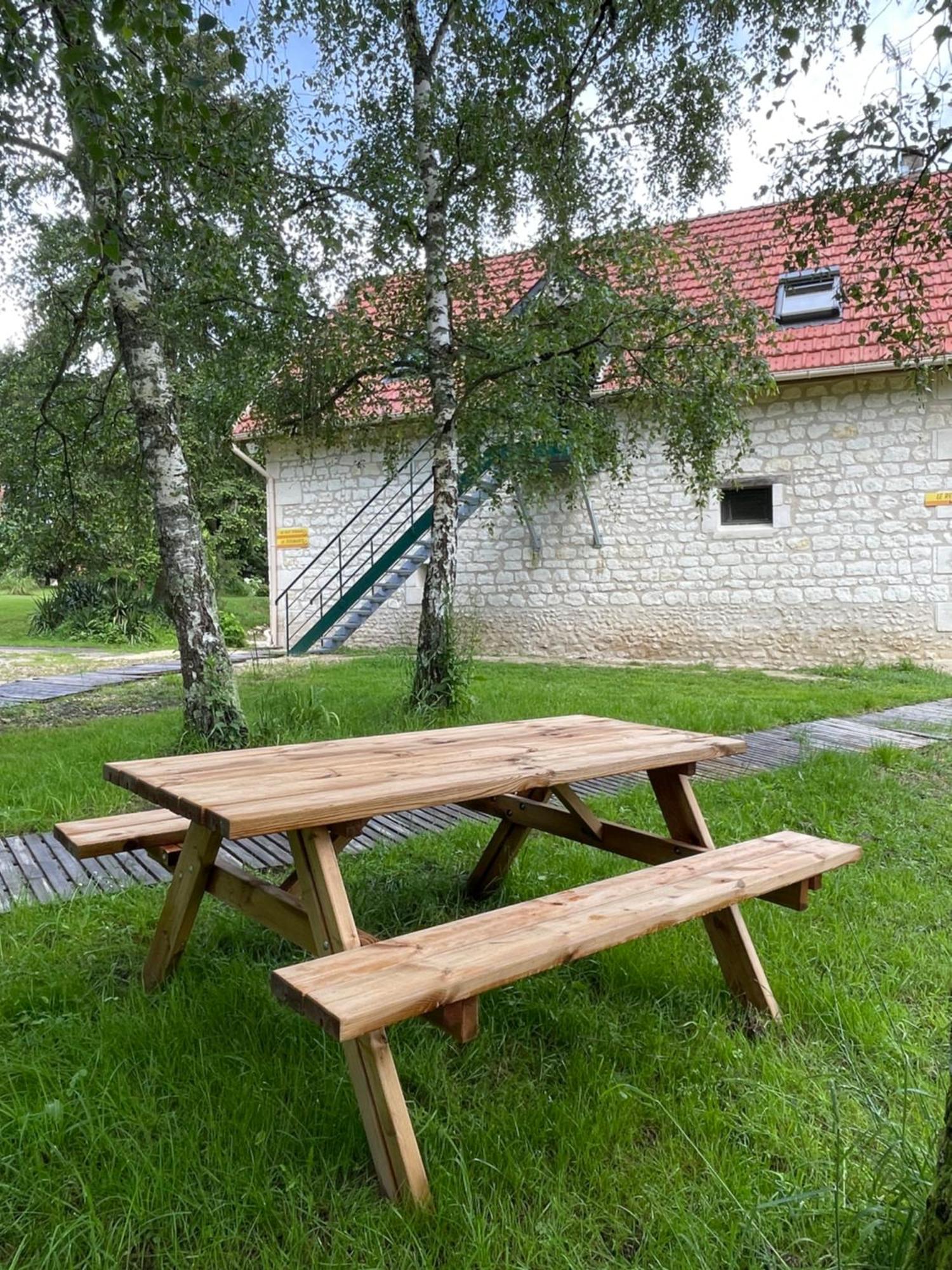 Le Relais, La Dormance, Le Bois Dormant Hotell Châteauvieux Eksteriør bilde