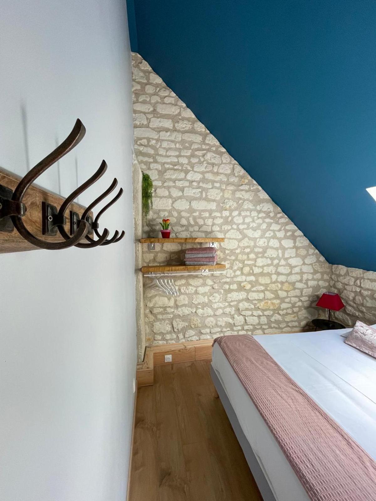 Le Relais, La Dormance, Le Bois Dormant Hotell Châteauvieux Eksteriør bilde