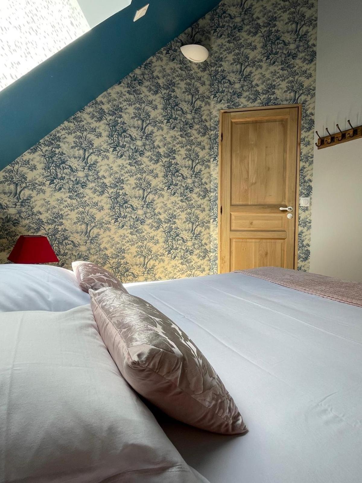 Le Relais, La Dormance, Le Bois Dormant Hotell Châteauvieux Eksteriør bilde