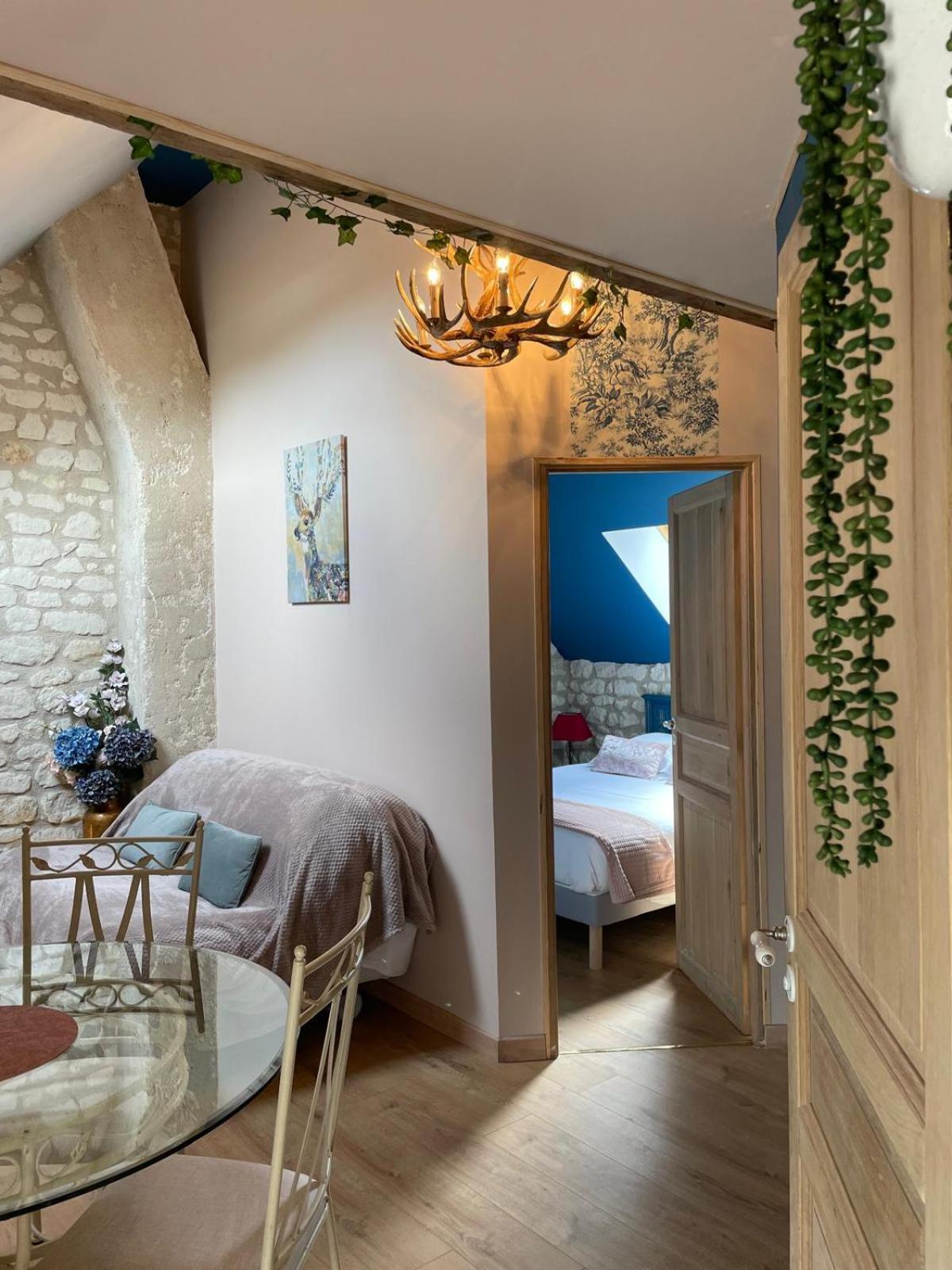 Le Relais, La Dormance, Le Bois Dormant Hotell Châteauvieux Eksteriør bilde